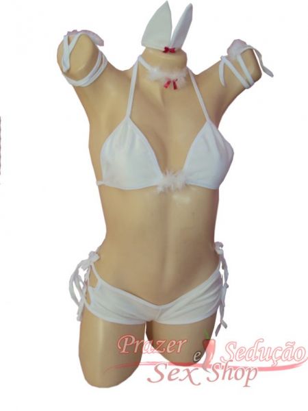 coelha da playboy de short