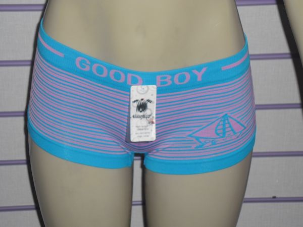 short feminino